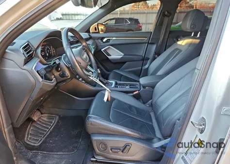 2023 Audi Q3 Premium S Line 45 z USA, uszkodzony, nr VIN WA1DECF36P1093756